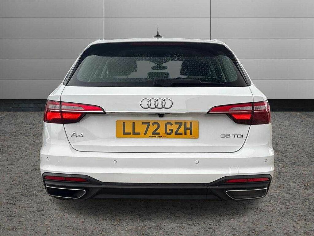 Audi A4 Avant Black Edition Grey #7