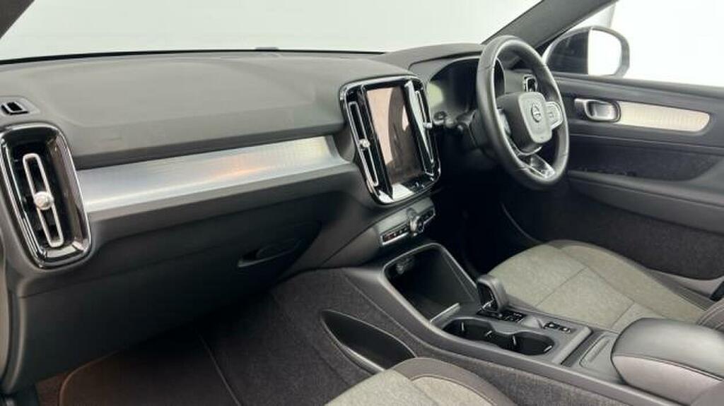 Volvo XC40 2.0 B3p Core Black #6