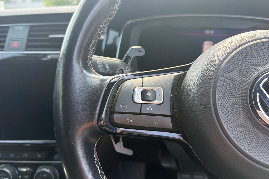 Volkswagen Golf Match Silver #14