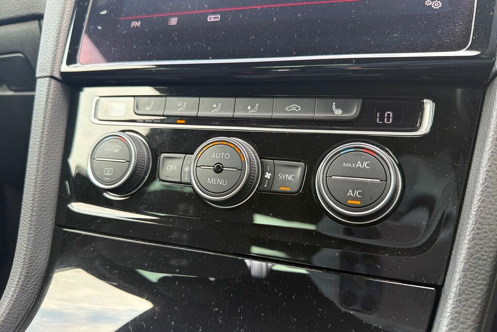 Volkswagen Golf Match Silver #17