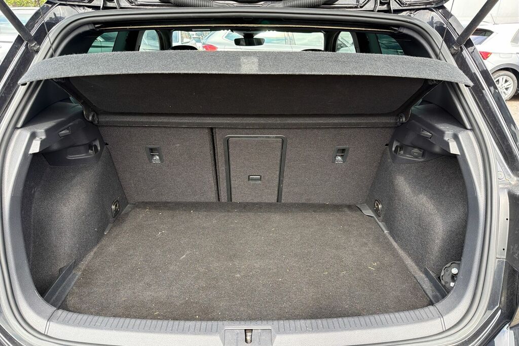 Volkswagen Golf Match Silver #11