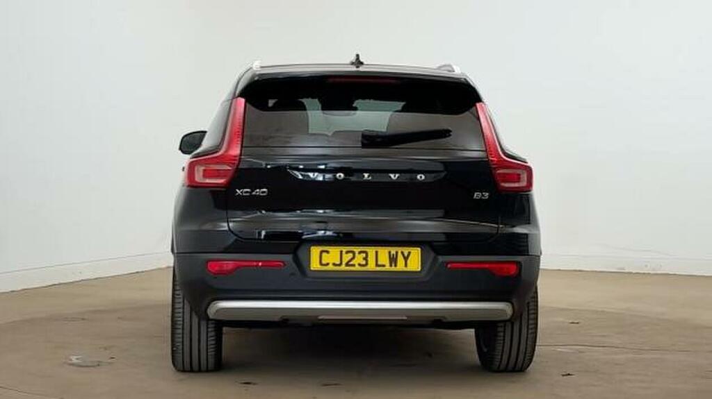 Volvo XC40 2.0 B3p Core Black #5