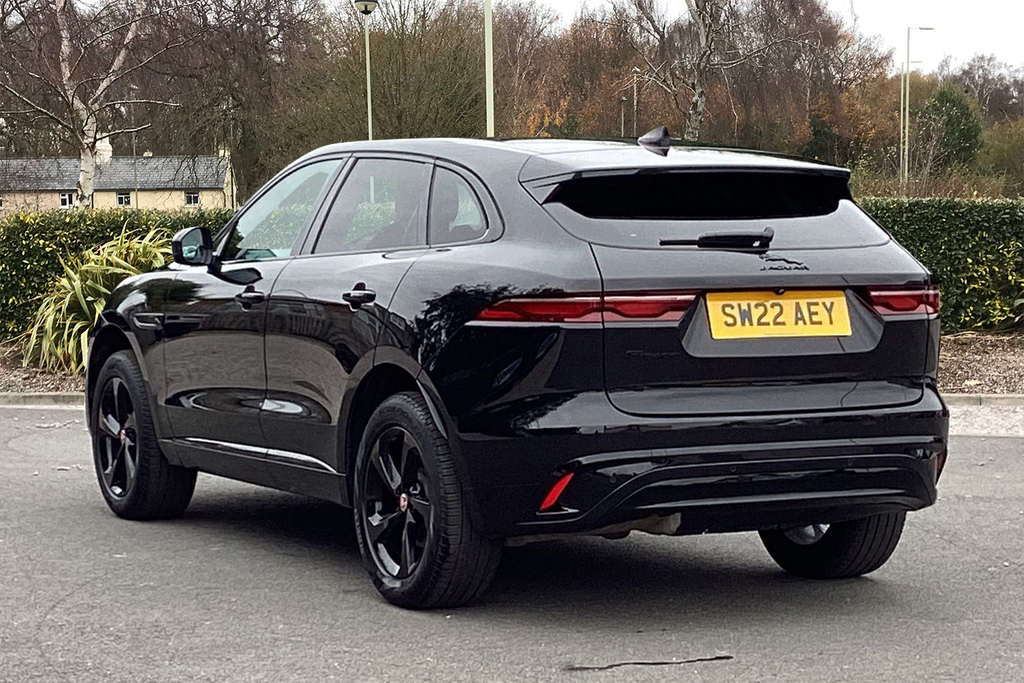 Jaguar F-Pace D200 R-dynamic S Black #2