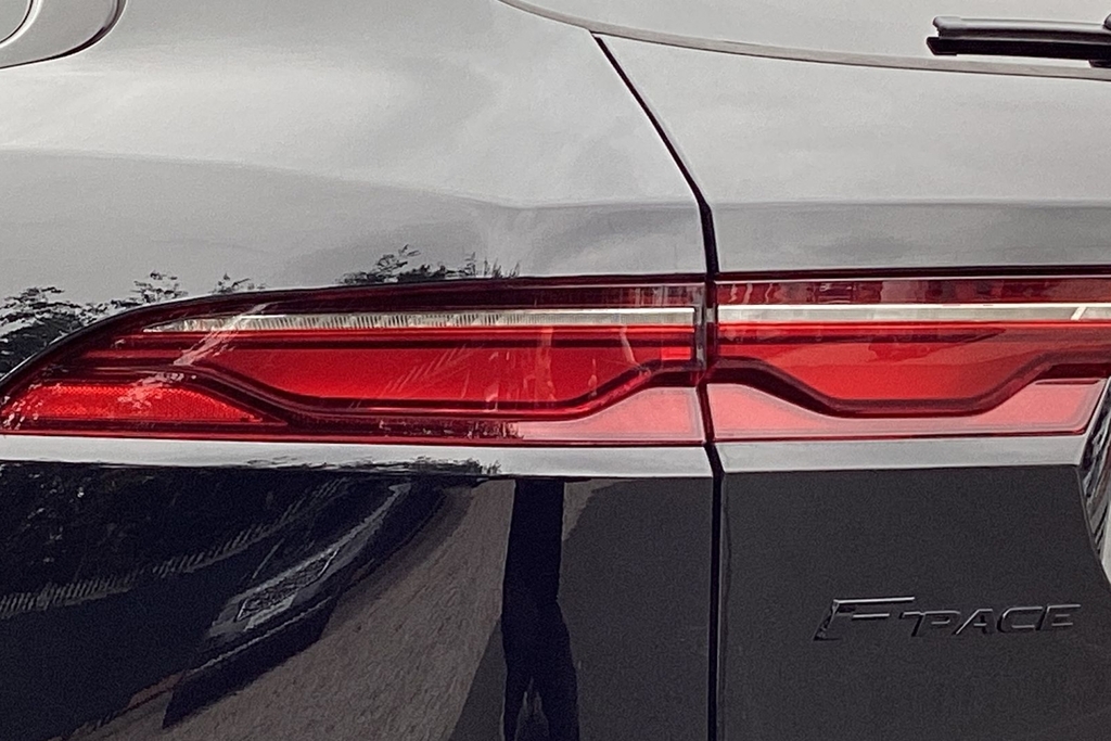 Jaguar F-Pace D200 Awd R-dynamic S Black #19