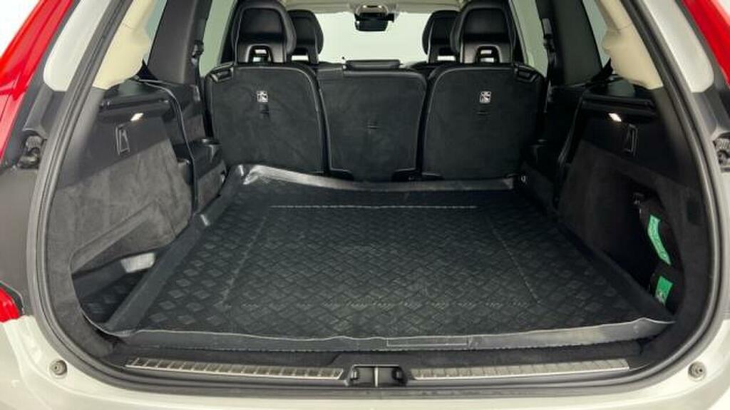 Volvo XC90 2.0 B5d 235 Momentum Awd Geartronic White #5