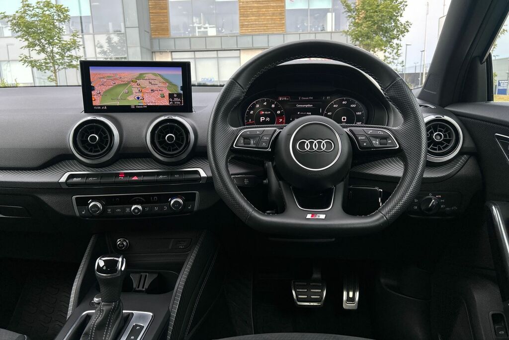 Audi Q2 Suv White #13