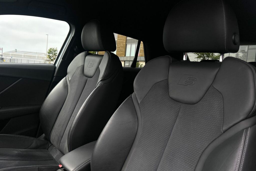 Audi Q2 Suv White #16