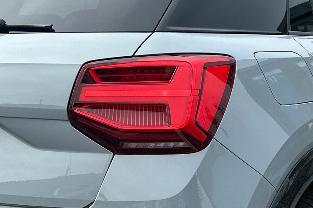 Audi Q2 Suv White #19