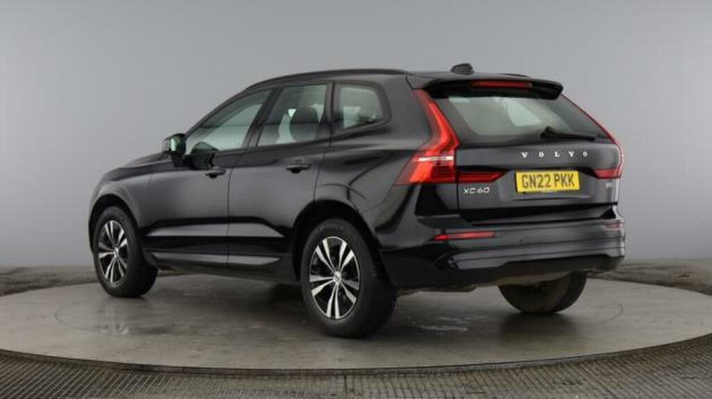 Volvo XC60 2.0 B5p Momentum Awd Geartronic Black #3