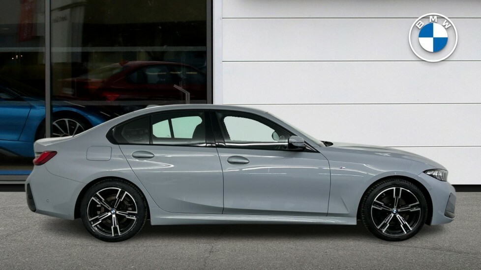 BMW 3 Series 320I M Sport Saloon SV24XAU Grey #3