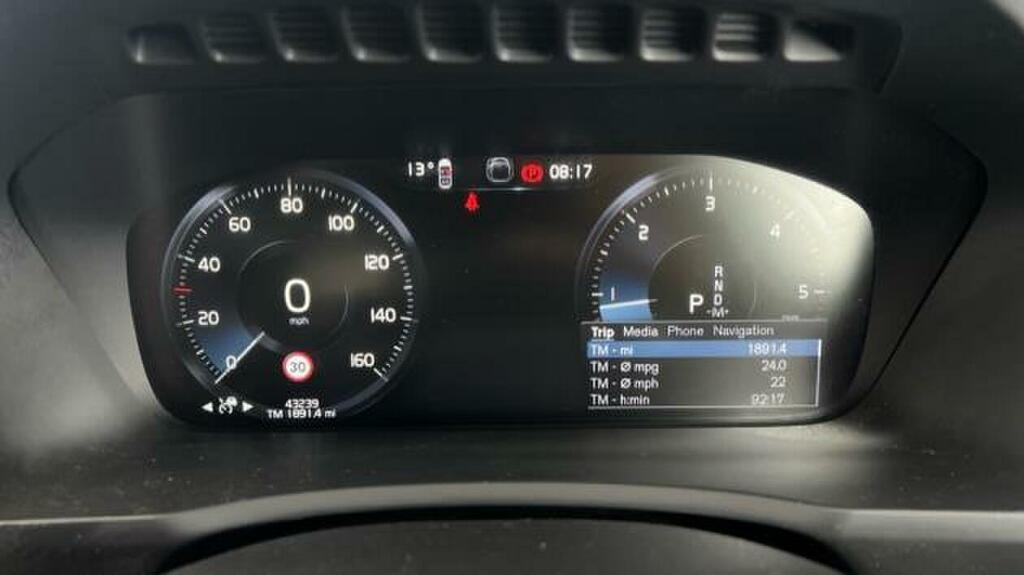 Volvo XC90 Plus Black #9