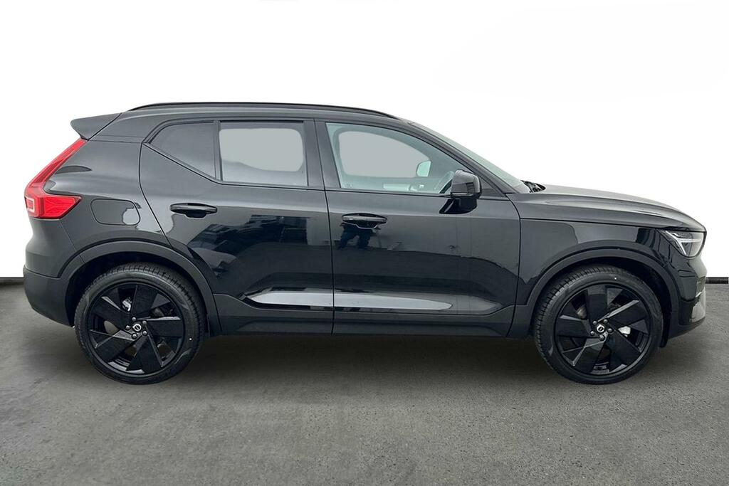 Volvo XC40 Black Edition Plus, B3 Mild Hybrid, SK26WYU Black #4