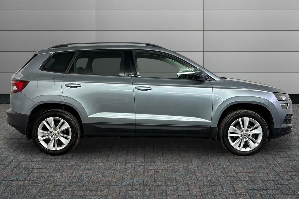 Skoda Karoq 1.5 Tsi Se Technology Dsg Grey #4