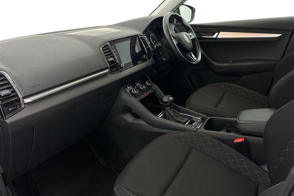 Skoda Karoq 1.5 Tsi Se Technology Dsg Grey #2