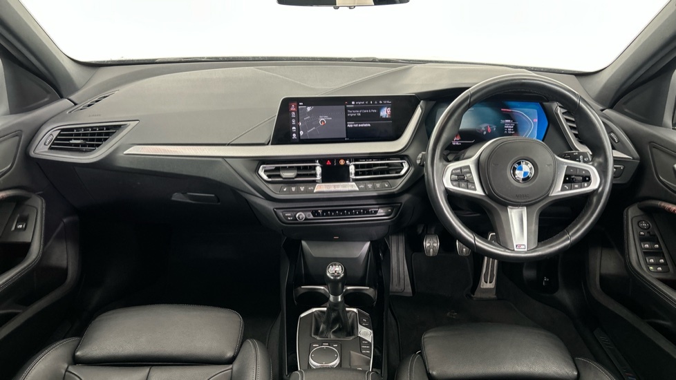 BMW 1 Series 118I M Sport ST22LVJ  #4