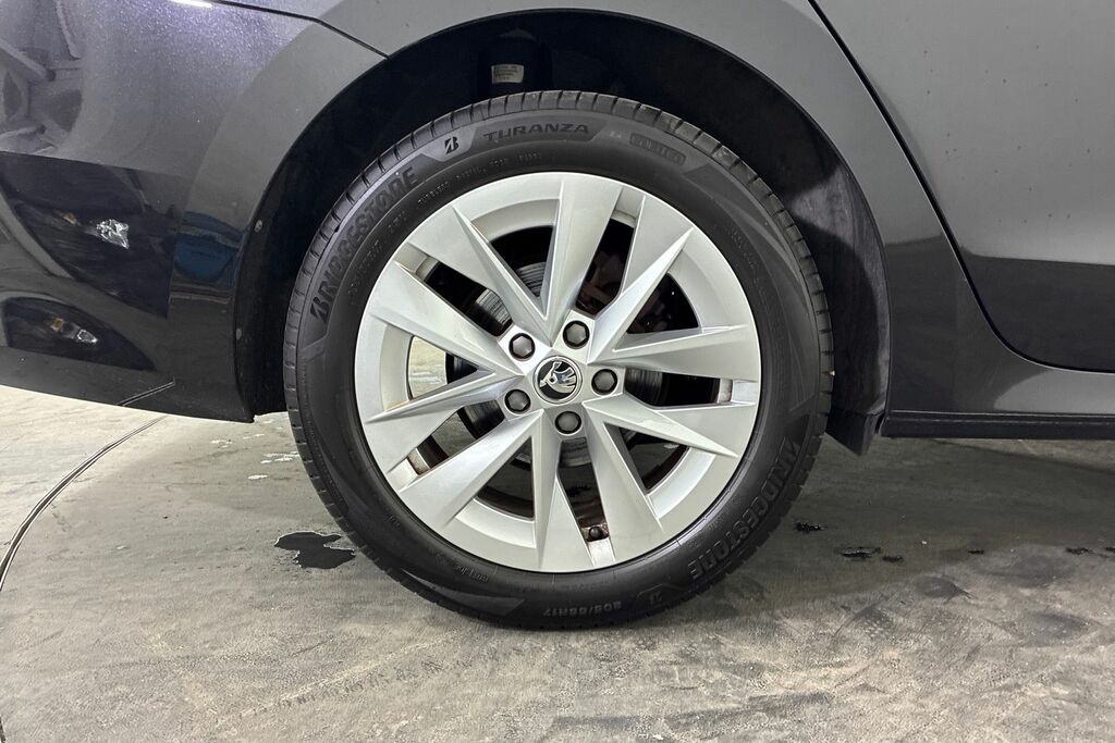 Skoda Octavia 1.5 Tsi E-tec Se L Dsg Black #5