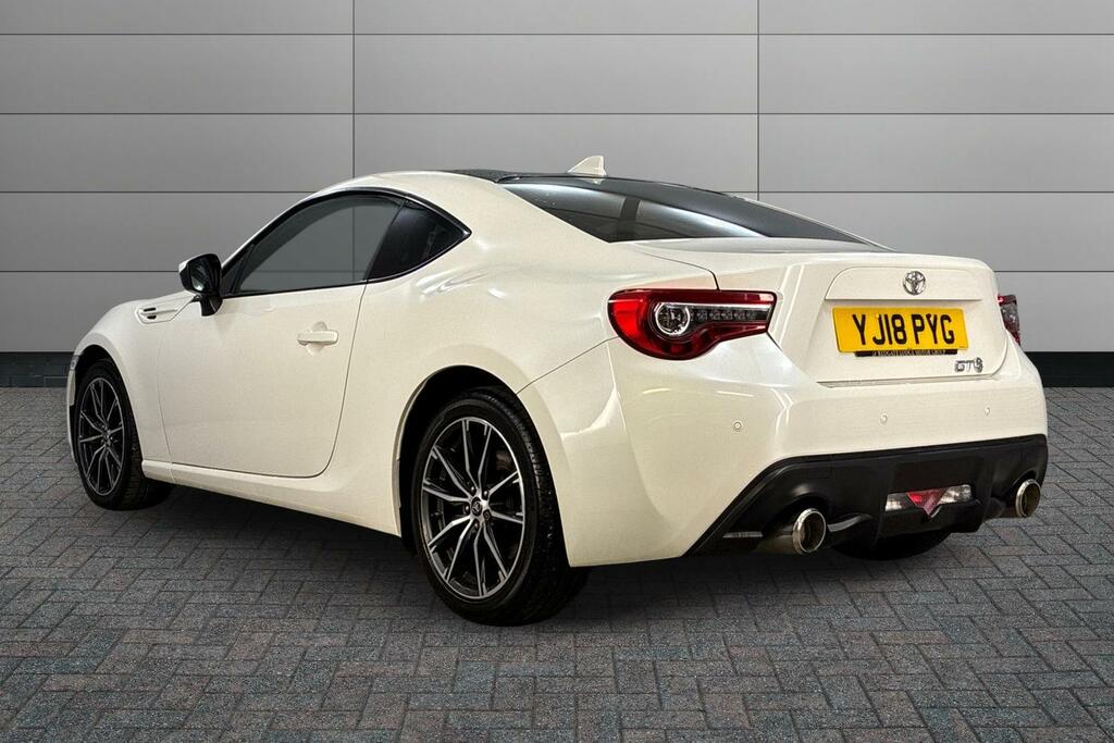 Toyota GT86 2.0 D-4s White #3