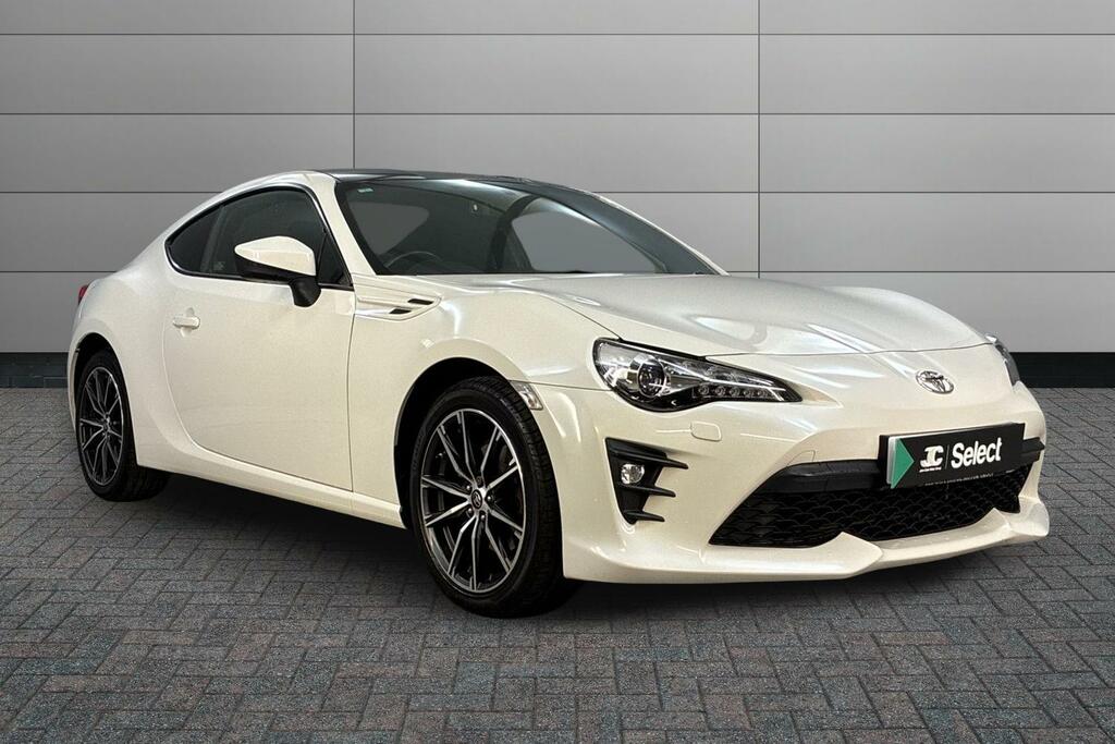 Toyota GT86 2.0 D-4s White