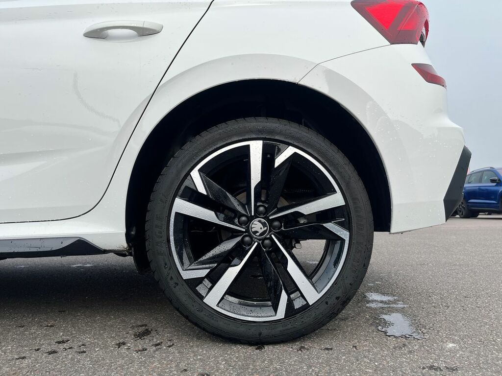 Skoda Kamiq 1.0 Tsi 116Ps Monte Carlo Edition Dsg White #5