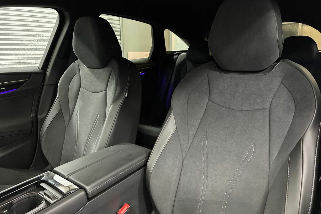 Volkswagen ID.7 Match Pro 77Kwh Black #16