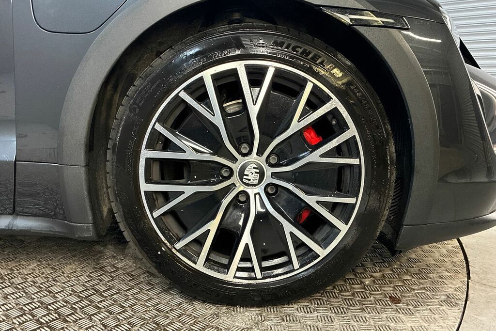 Porsche Taycan 420Kw 4S 93Kwh Grey #5