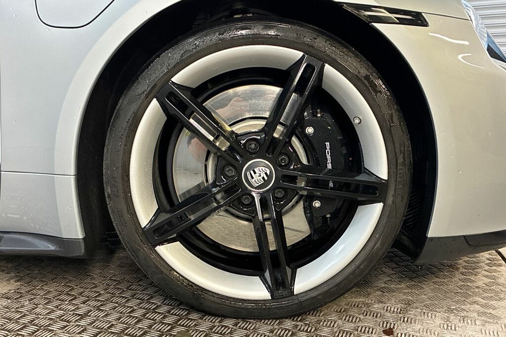 Porsche Taycan 500Kw Turbo 93Kwh Silver #5