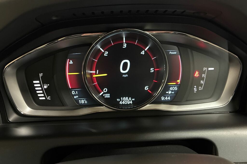 Volvo XC60 2.0 D4 R-design Red #10