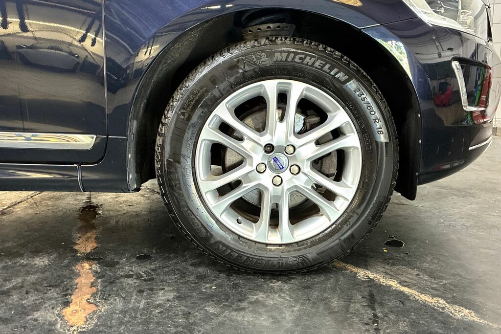 Volvo XC60 2.0 D4 R-design Red #15