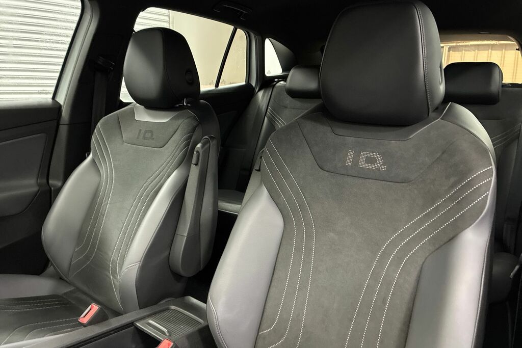 Volkswagen ID.4 Gtx Max Red #15
