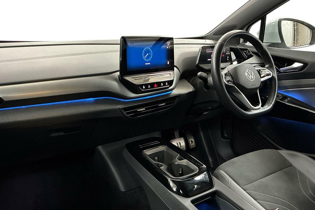 Volkswagen ID.4 109Kw Life Pure 52Kwh White #2