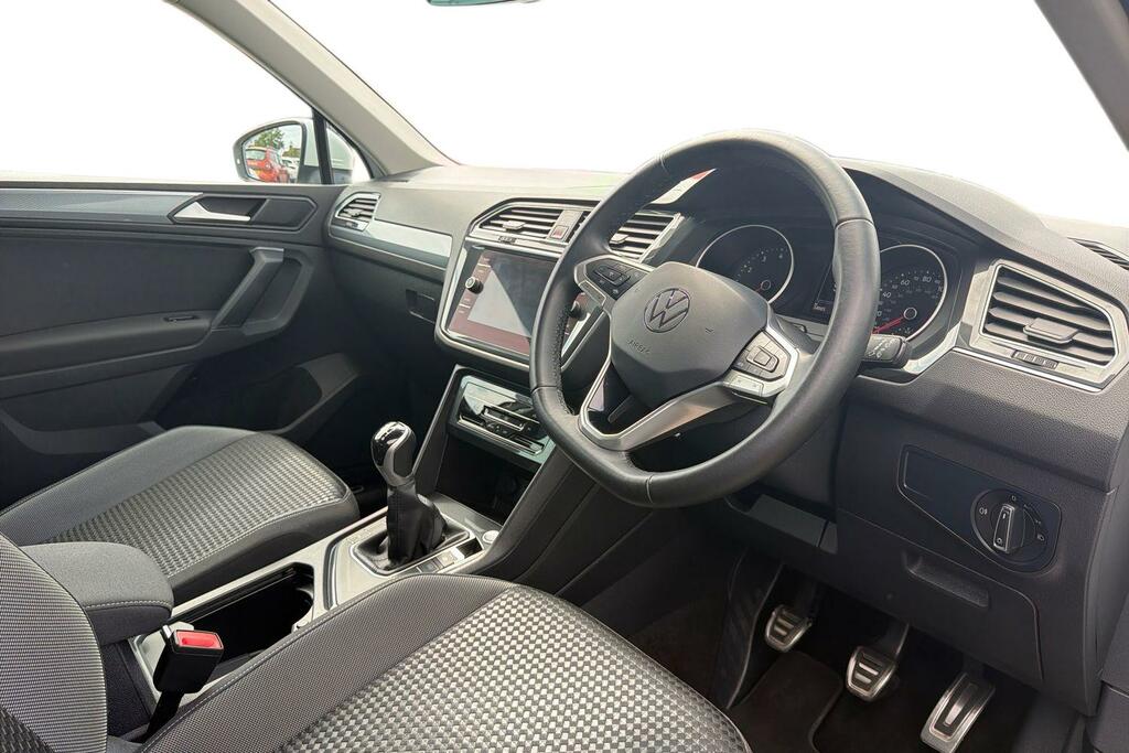 Volkswagen Tiguan 1.5 Tsi Active SY21ZDN White #6