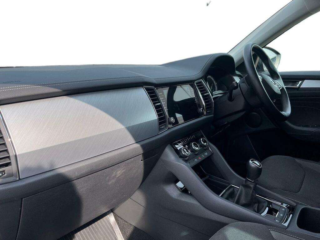Skoda Kodiaq 1.5 Tsi 150Ps Se Drive 5 Seats Grey #2