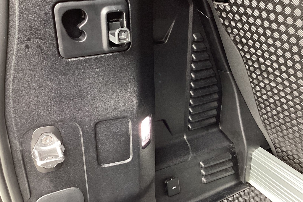 Land Rover Defender 90 Defender X-dynamic Se D Mhev Black #26