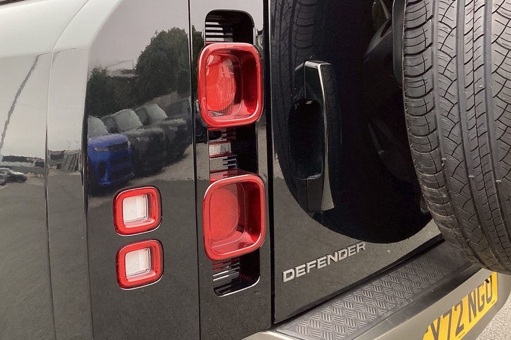 Land Rover Defender 90 Defender X-dynamic Se D Mhev Black #19