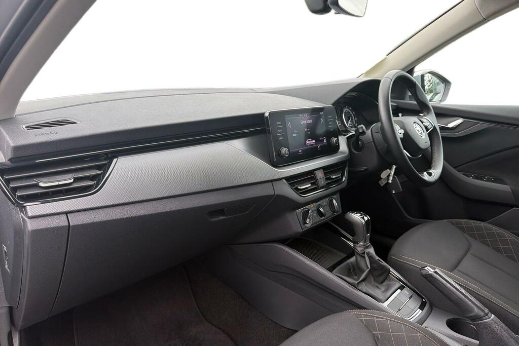 Skoda Kamiq 1.0 Tsi 110 Se Dsg Silver #2
