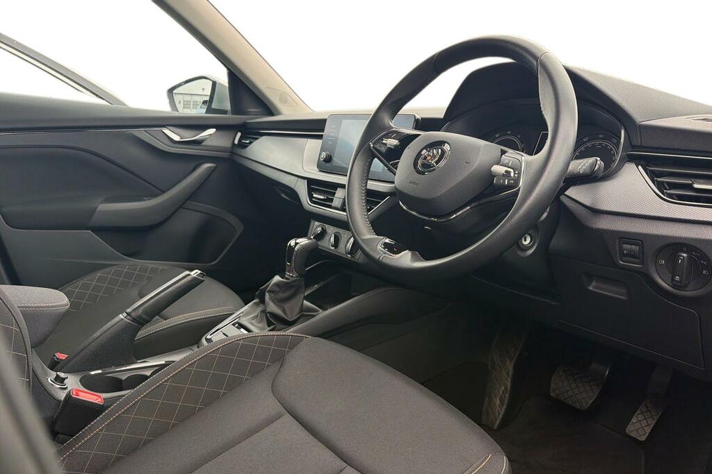 Skoda Kamiq 1.0 Tsi 110 Se Dsg Silver #6