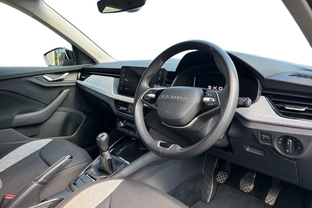 Skoda Kamiq 1.0 Tsi Se Edition Black #6
