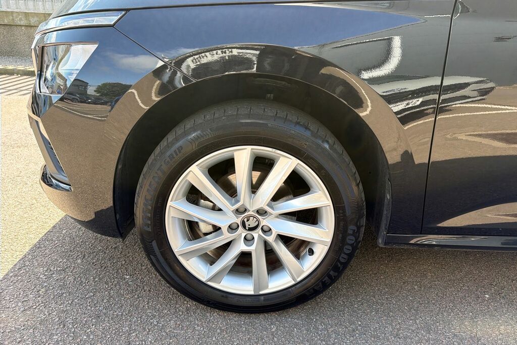 Skoda Kamiq 1.0 Tsi Se Edition Black #5