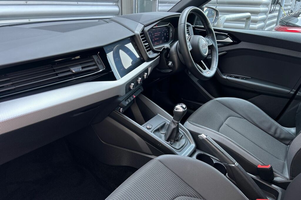 Audi A1 S Line 30 Tfsi 110 Ps 6-Speed SH23RXO Black #2