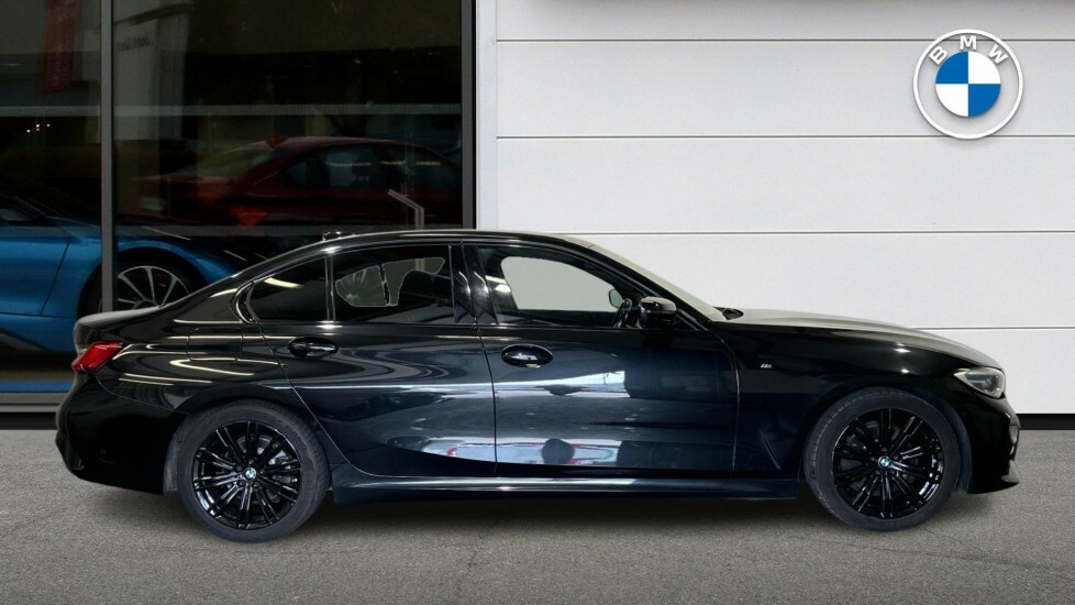 BMW 3 Series 320I M Sport Saloon Black #3