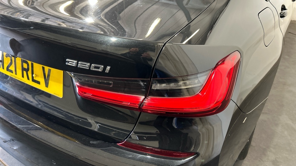 BMW 3 Series 2L Se Pro Black #21