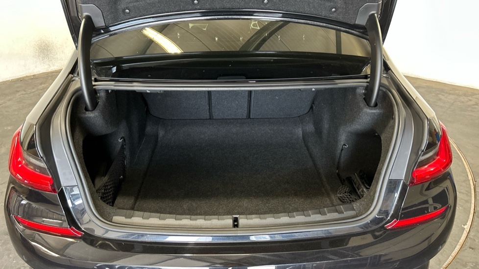 BMW 3 Series 2L Se Pro Black #13