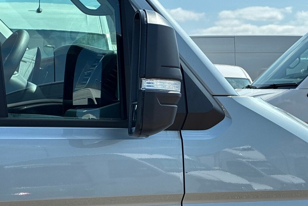 Volkswagen Crafter 2.0 Tdi 140Ps Commerce High Roof Van Silver #4