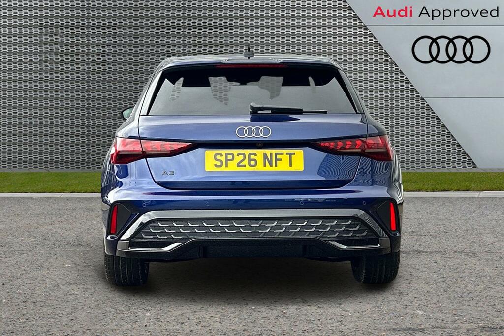 Audi A3 1.5 Tfsi E 204 S Line S Tronic 2026 Black #7