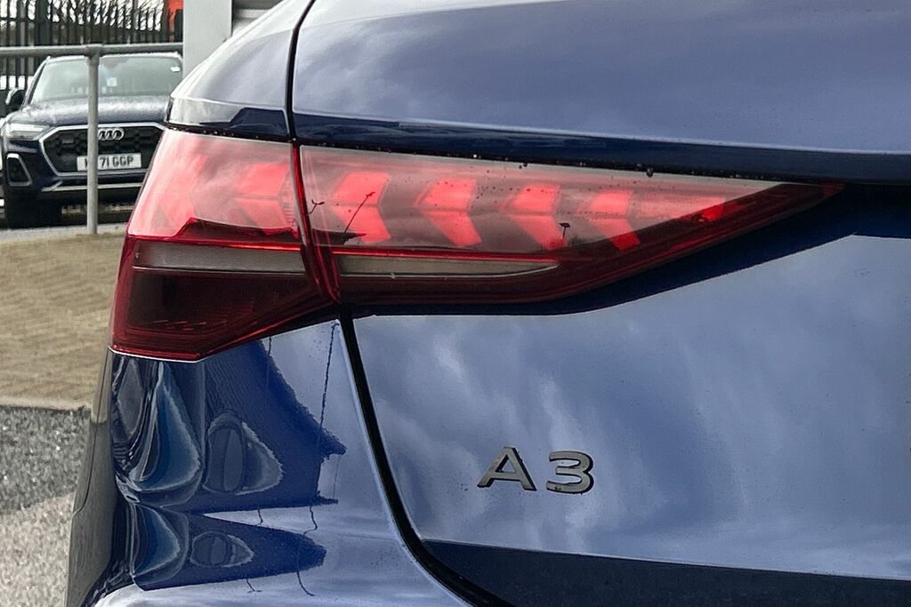 Audi A3 1.5 Tfsi E 204 S Line S Tronic 2026 Black #19