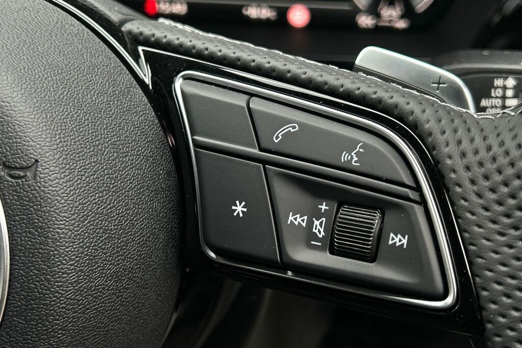 Audi A3 1.5 Tfsi E 204 S Line S Tronic 2026 Black #16