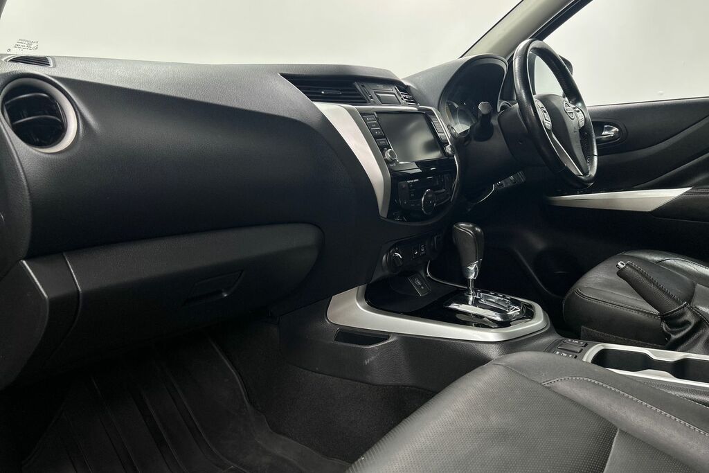 Nissan Navara 2.3 Dci Tekna 4Wd Euro 6 Grey #6