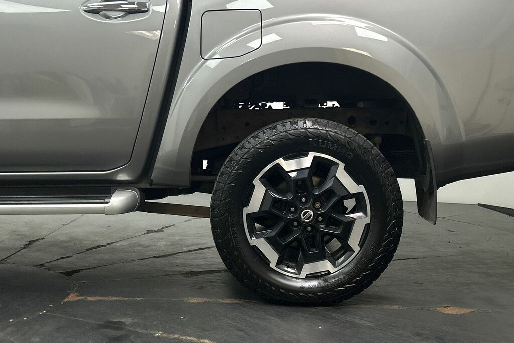 Nissan Navara Navara Tekna Dci Black #15