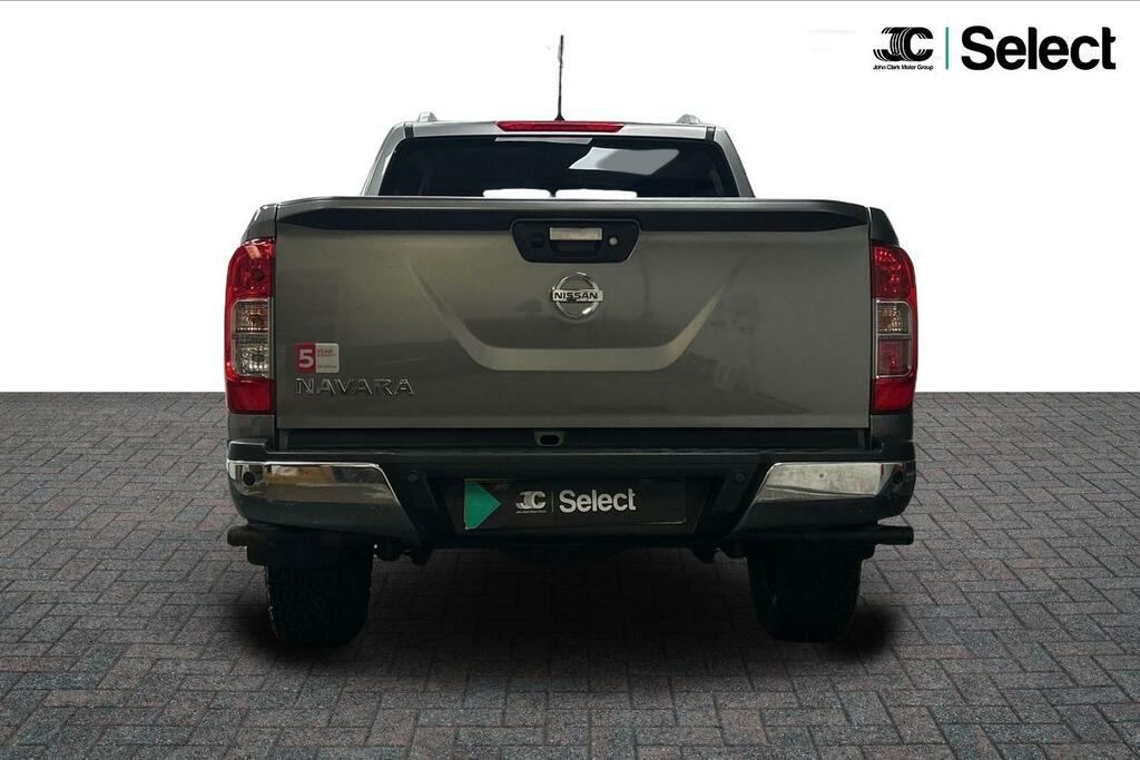 Nissan Navara Navara Tekna Dci Black #14