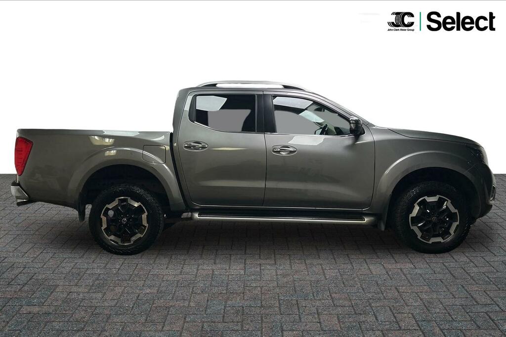 Nissan Navara Navara Tekna Dci Black #12